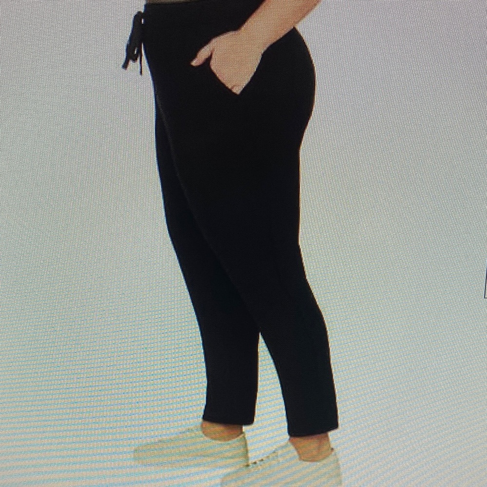 Max & Mia Ladies' Live In Pull On Pant Color: Black Size: XXL - Picture 2 of 4